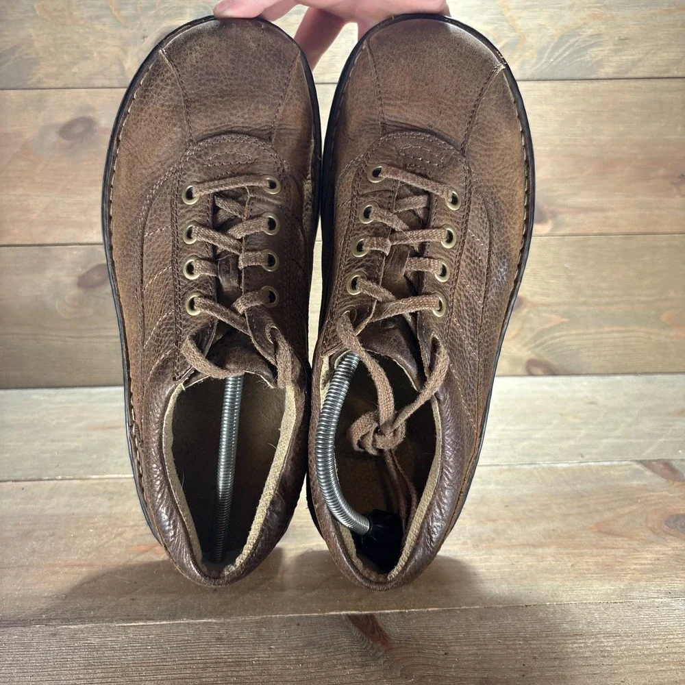 Dr Martens John Mens size 11 shoes Brown Leather Lace Up Casual Oxfords